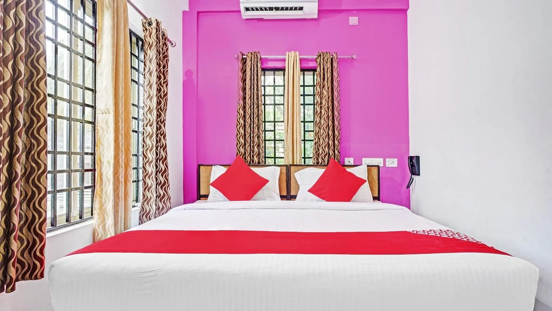 Hotel Thaza Rooms Nedumbassery Indien