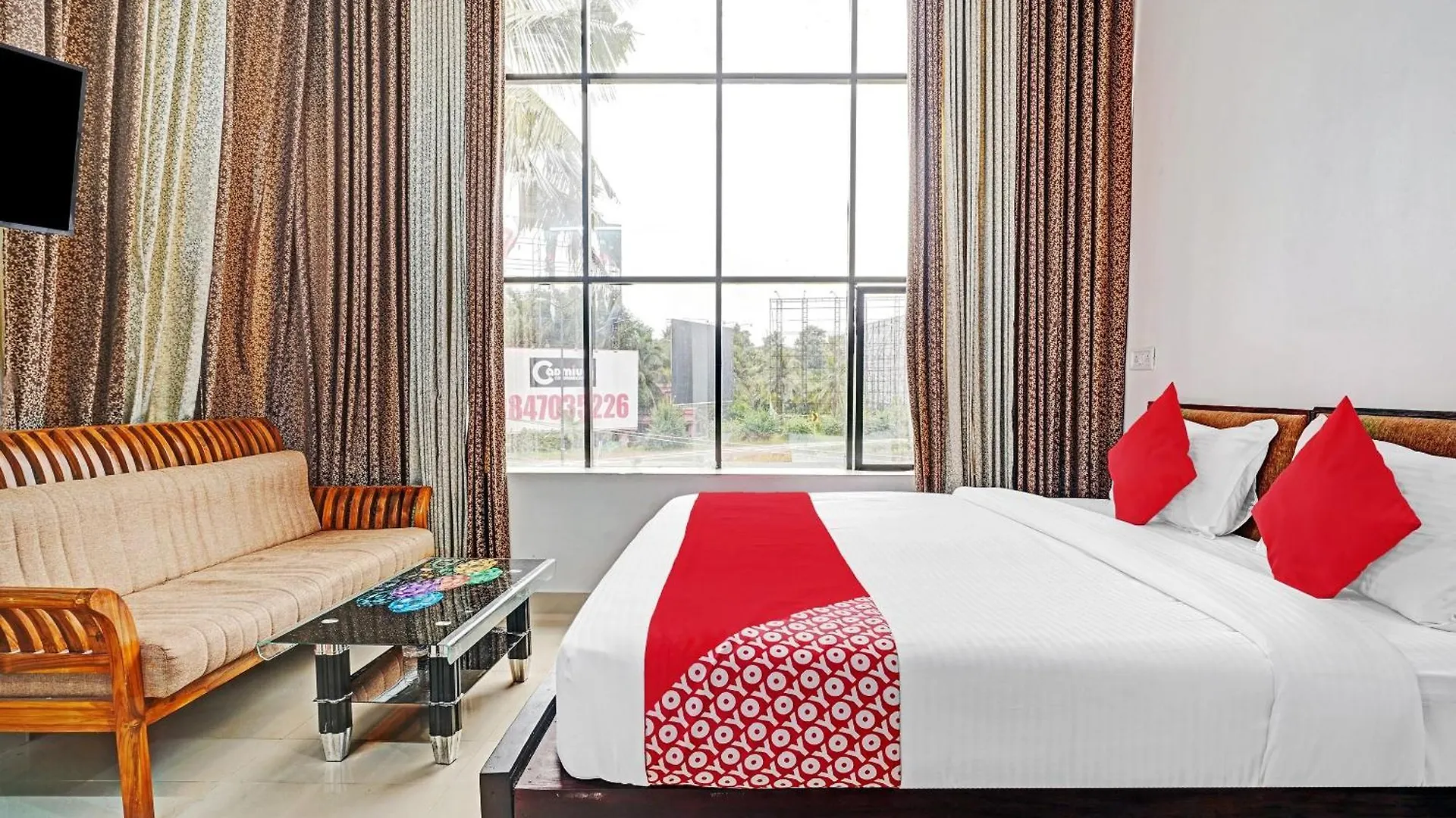 ***  Hotel Thaza Rooms Nedumbassery Indien
